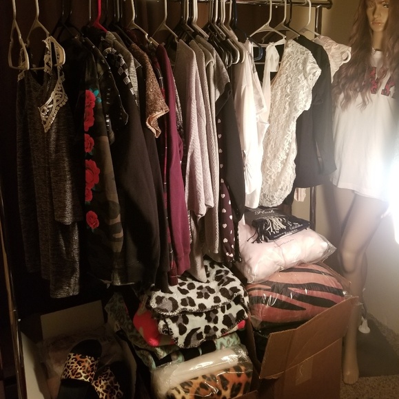 ❤LOTS COMING❤ - Picture 2 of 8